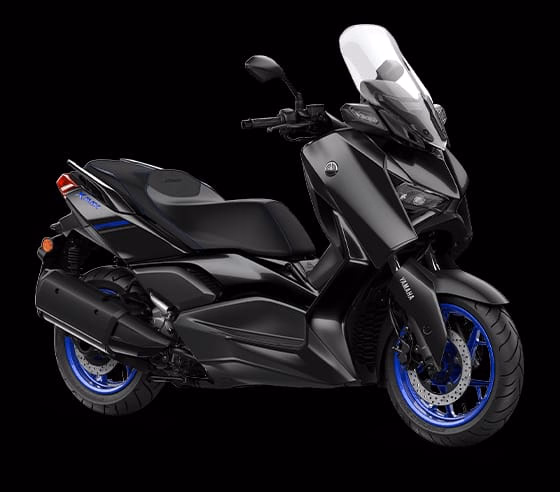 Yamaha XMAX rental in Lombok